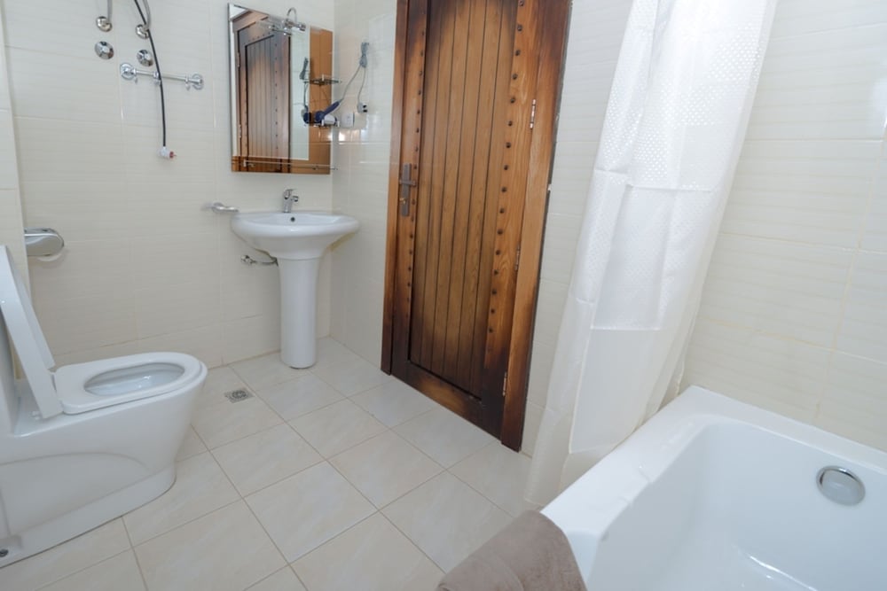 Wudasie Castle Hotel 20/28