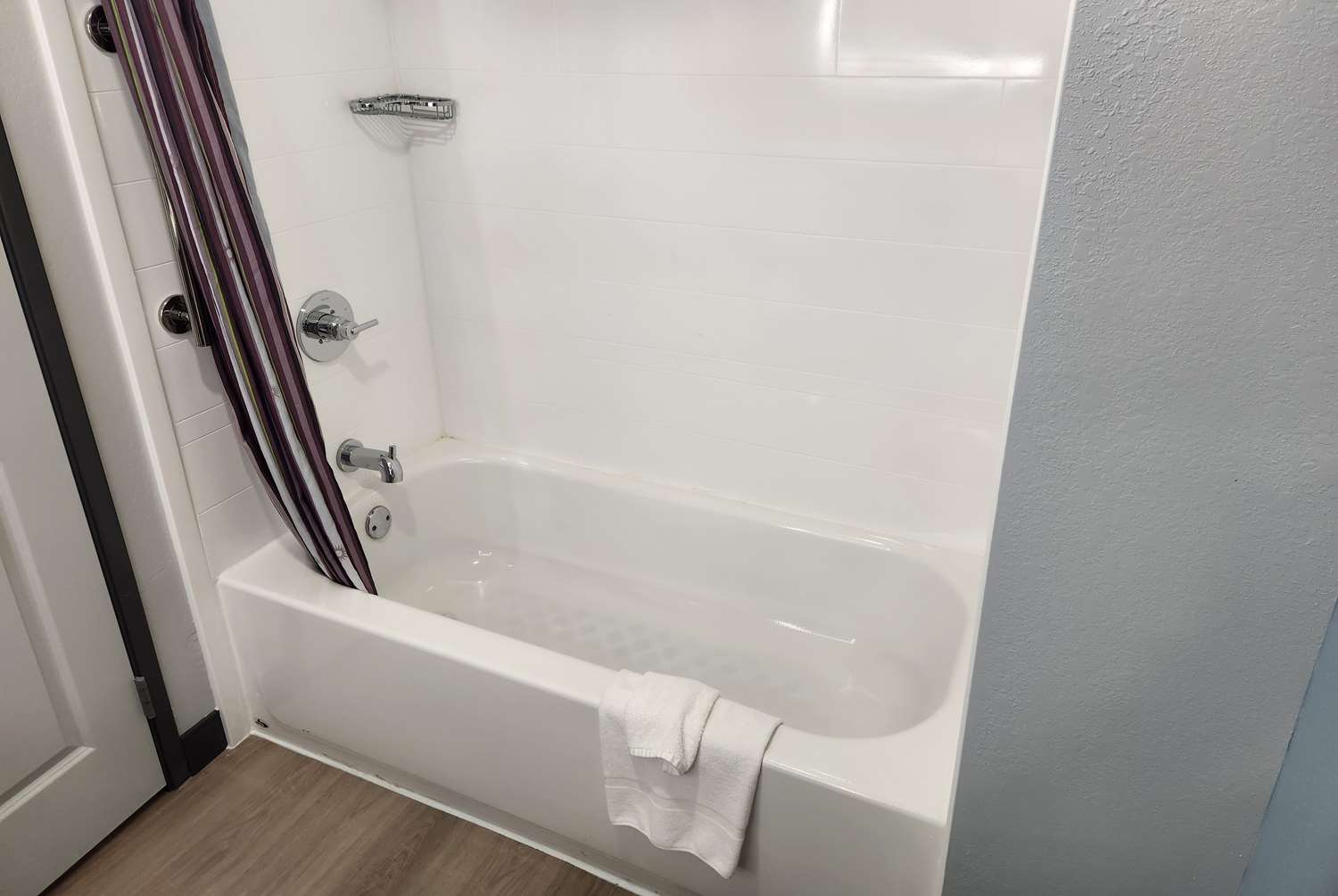 La Quinta Inn Suites Warner Robins 60/62