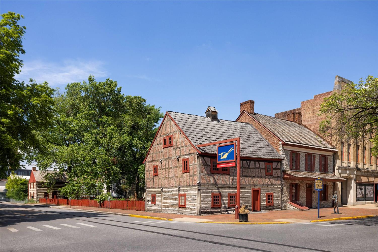 Ramada by Wyndham York Harrisburg Hershey 27/27