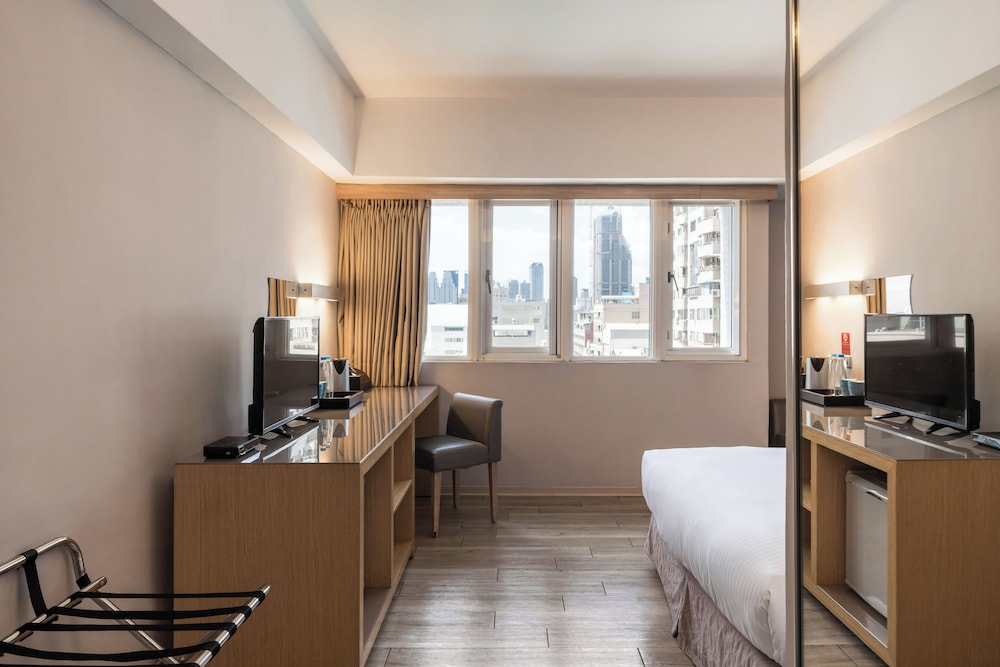 The Riverside Hotel Esthetics 36/60