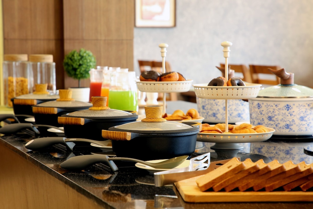 Sidra Pristine Hotel & Portico Halls 25/50