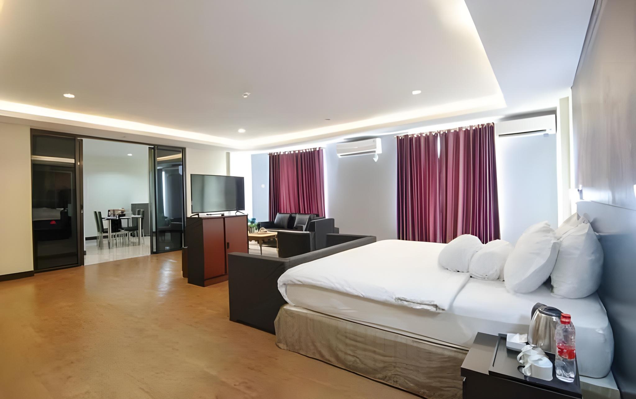 Grand Master Hotel Purwodadi 14/42