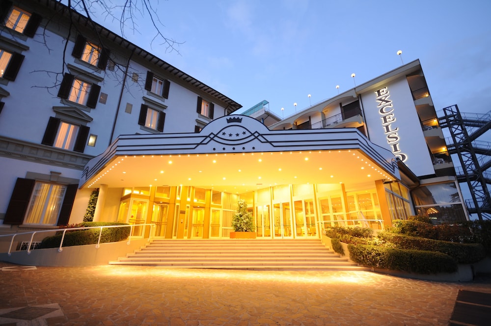 Grand Hotel Excelsior 1/47