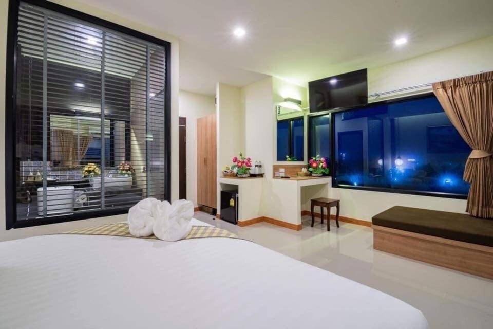 Capital O 900 Pura Nakhon Hotel 16/47