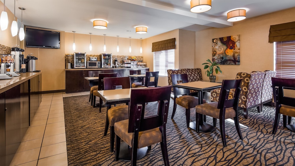 Best Western Plus Suites Hotel Coronado Island 33/36