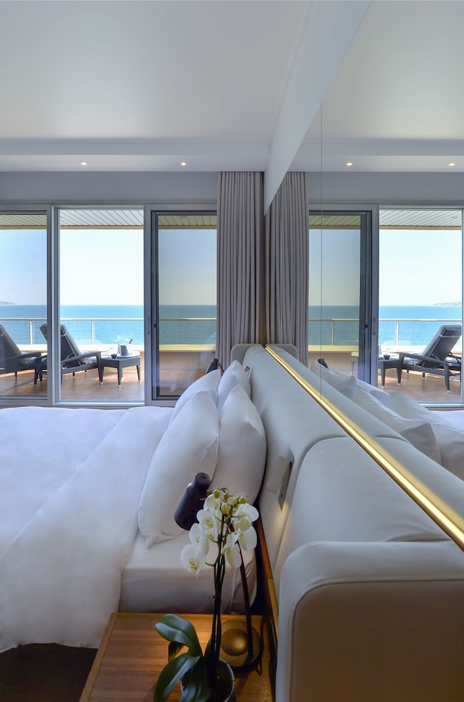 RADISSON BLU NICE 14/75