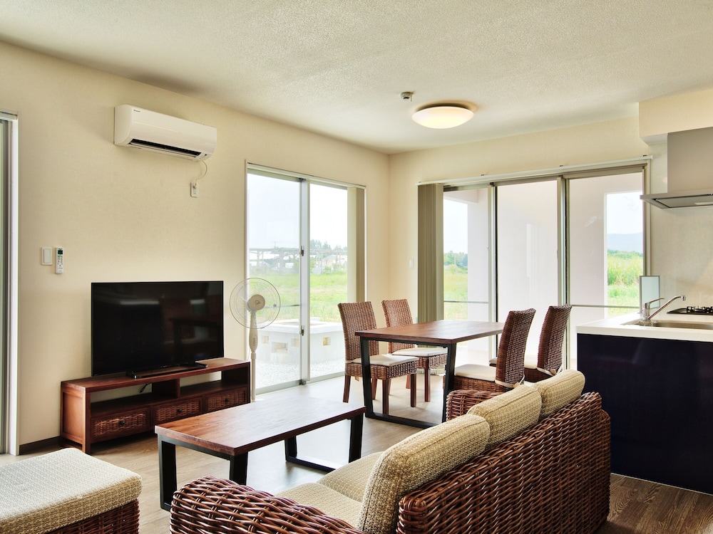 Cottage Seawind Nakijin 9/25