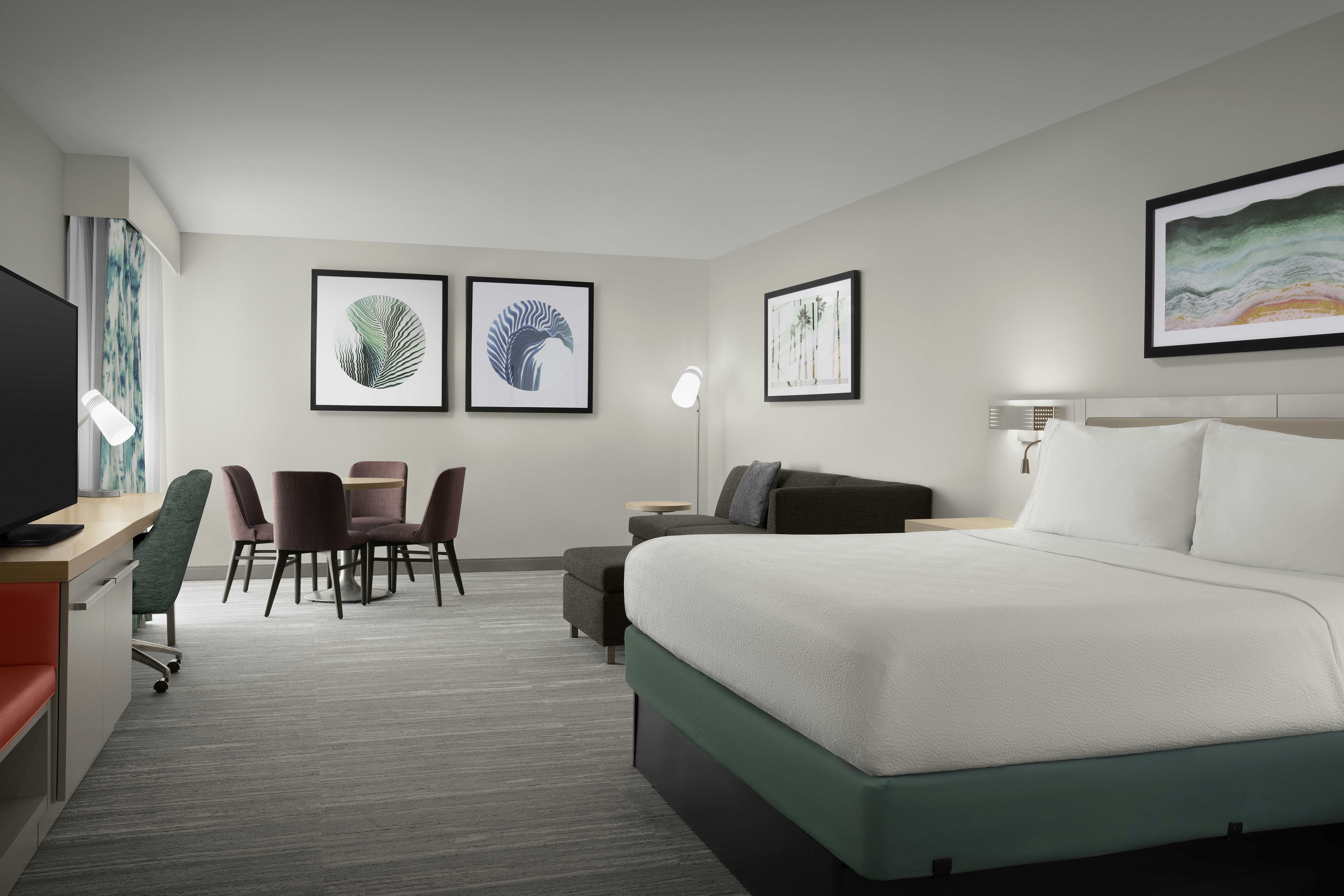 JUNIOR SUITE, KING BED