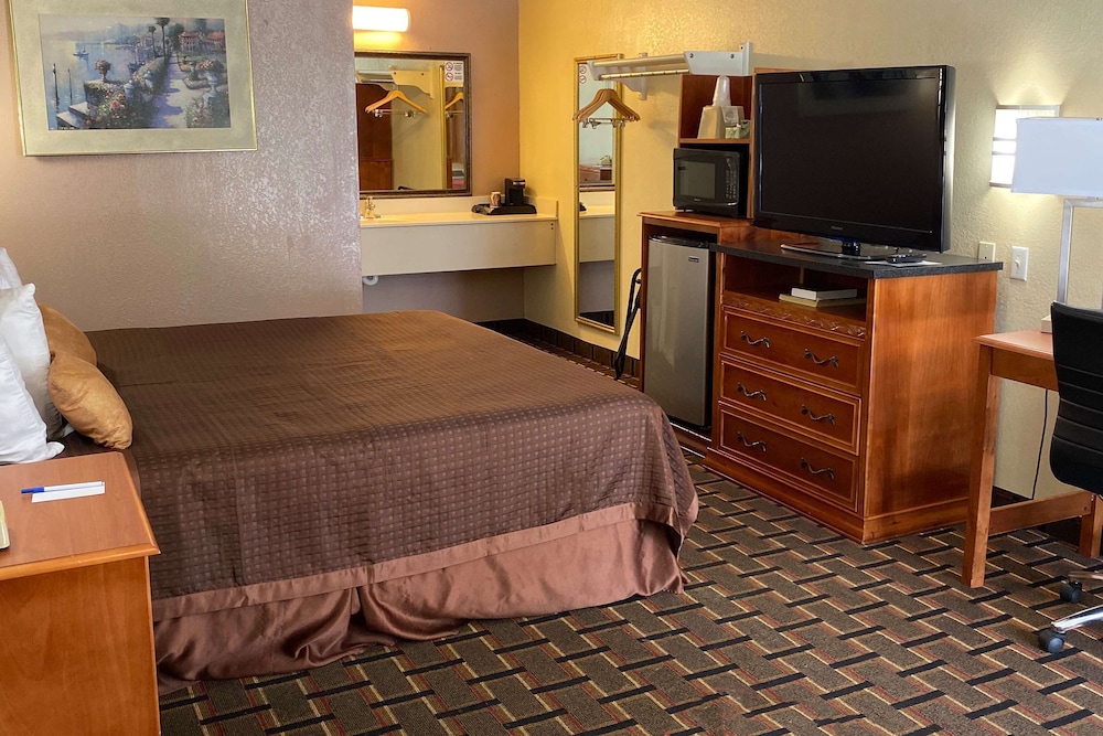 Knights Inn Punta Gorda 21/38