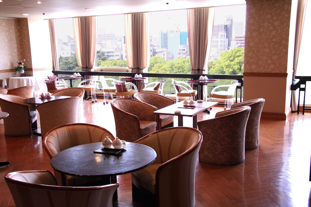 Osaka Castle Hotel 53/73