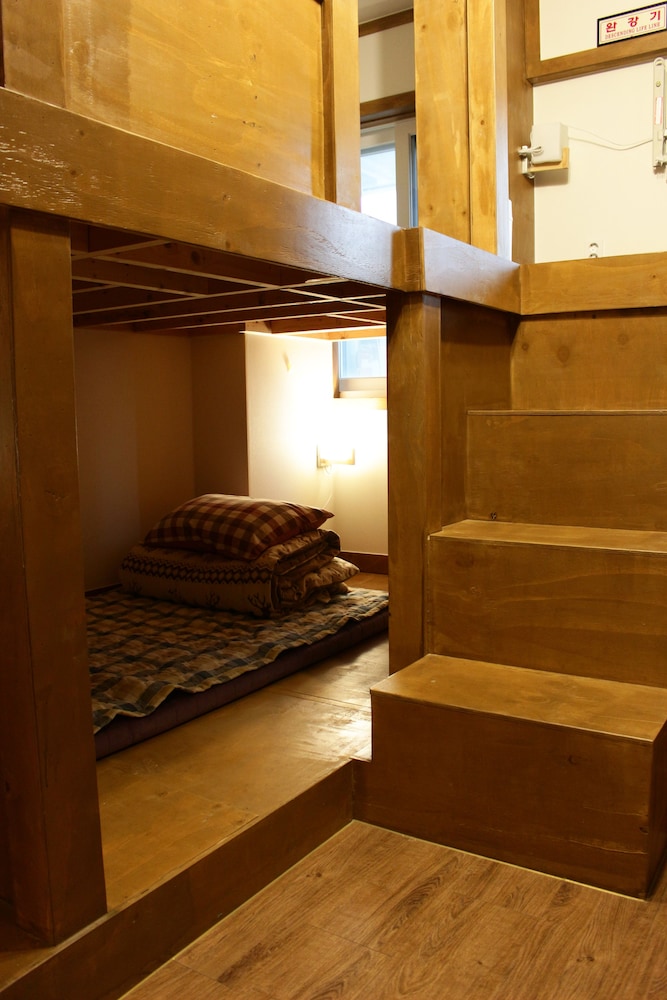 Urban Art Stay - Hostel 29/42
