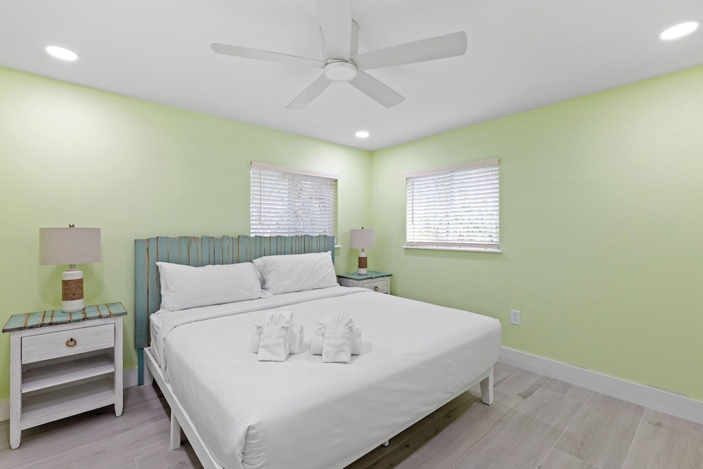 Cove, Pirate, King Bed, Trundle Bed, Private Bathroom