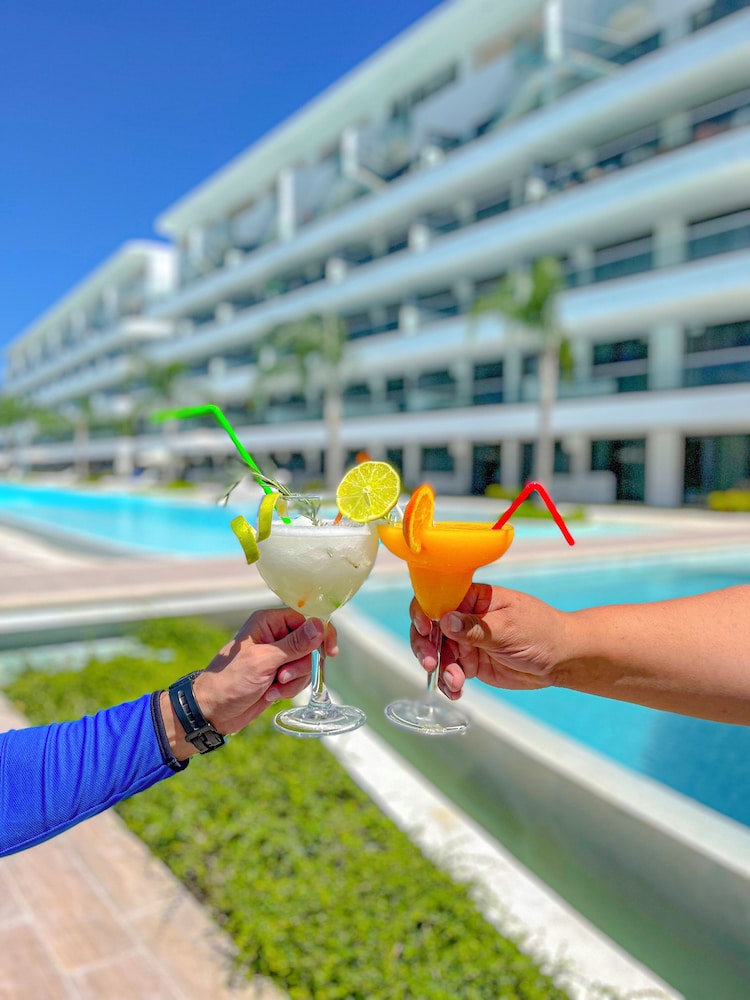 Xeliter Cana Rock Punta Cana 40/48