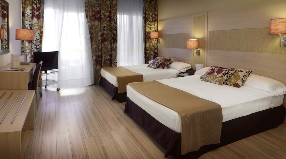 Augusta Club Hotel And Spa - Adults Only 10/44