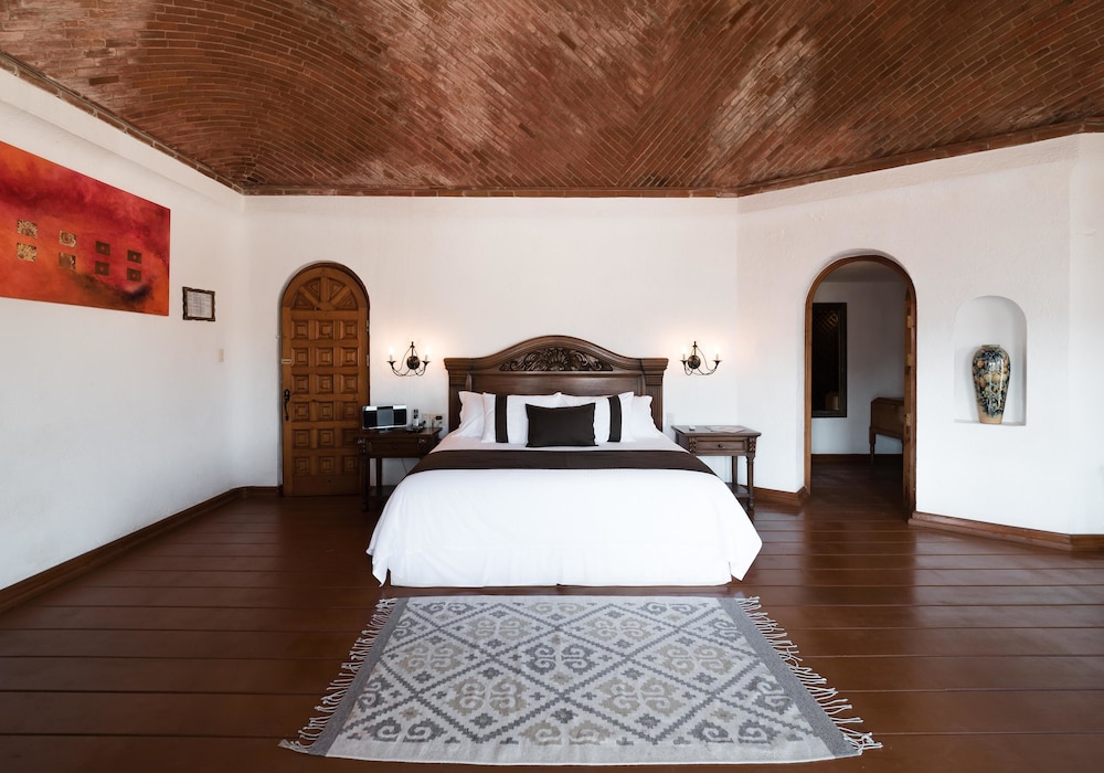 Mision Grand Casa Colorada 5/50