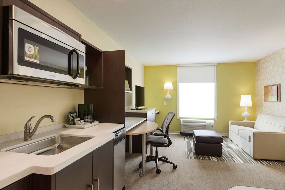 Home2 Suites by Hilton Canton 43/48