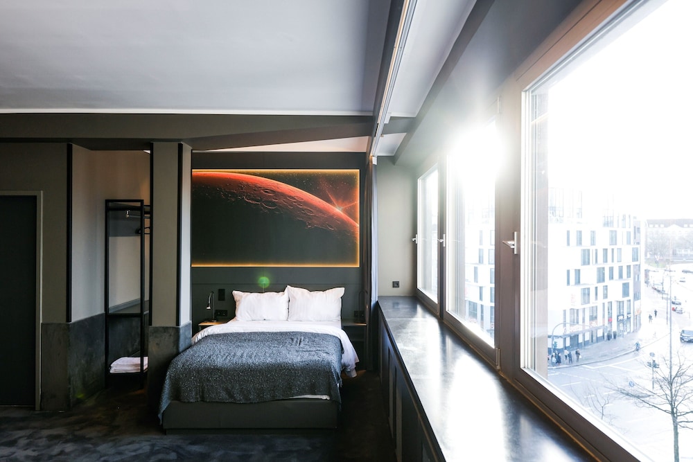 Sleephotels Cosmos 11/41
