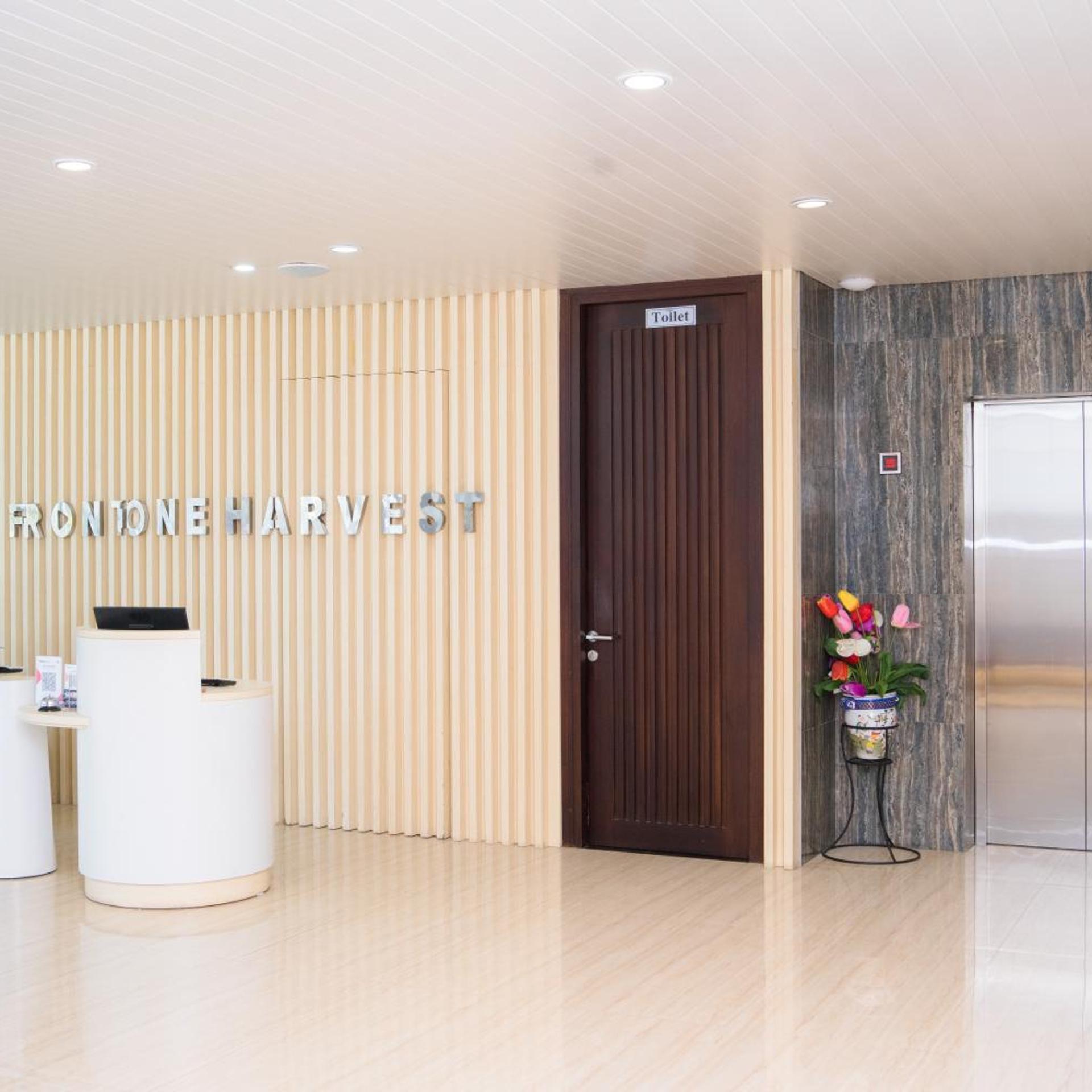 Front One Hotel Harvest Wonosobo 5/28