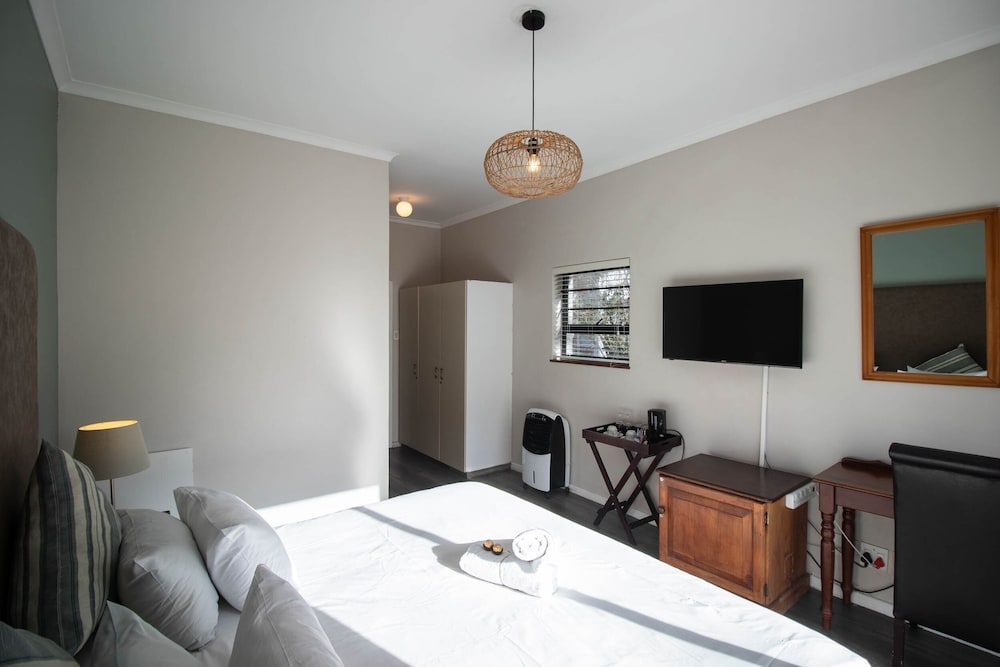 Spring Tide Inn 36/50