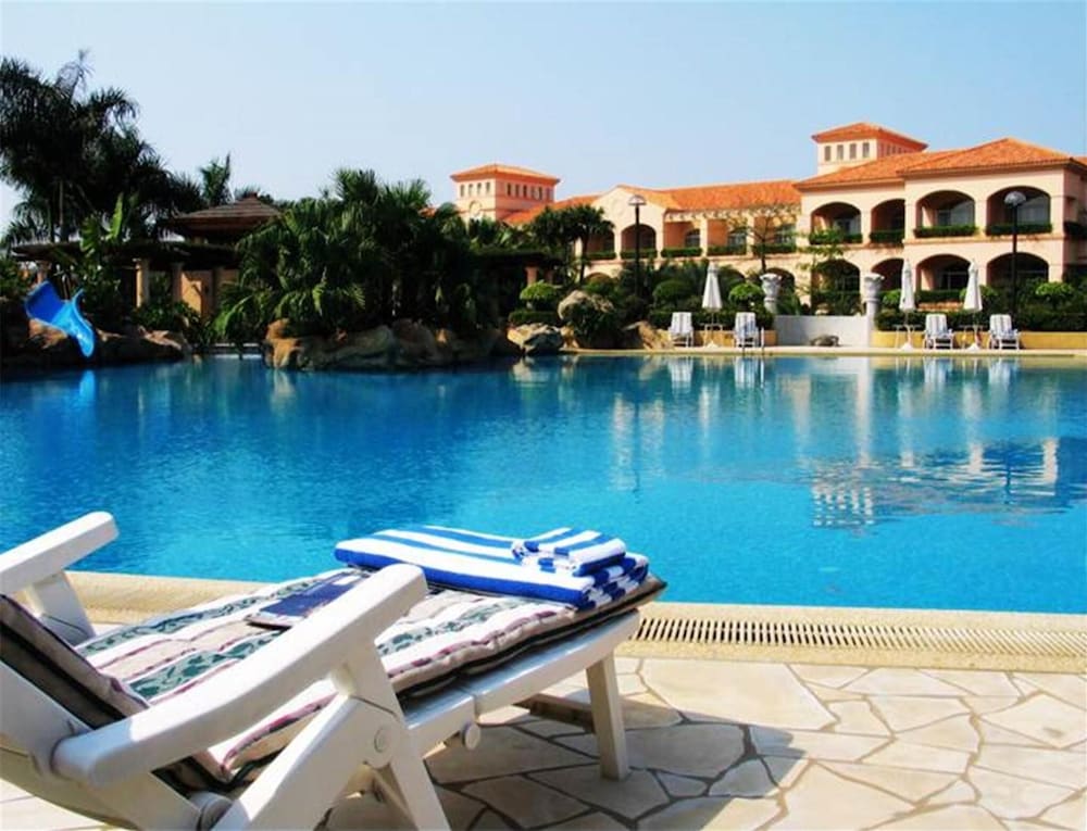 Hillview Golf Resort Dongguan 52/56