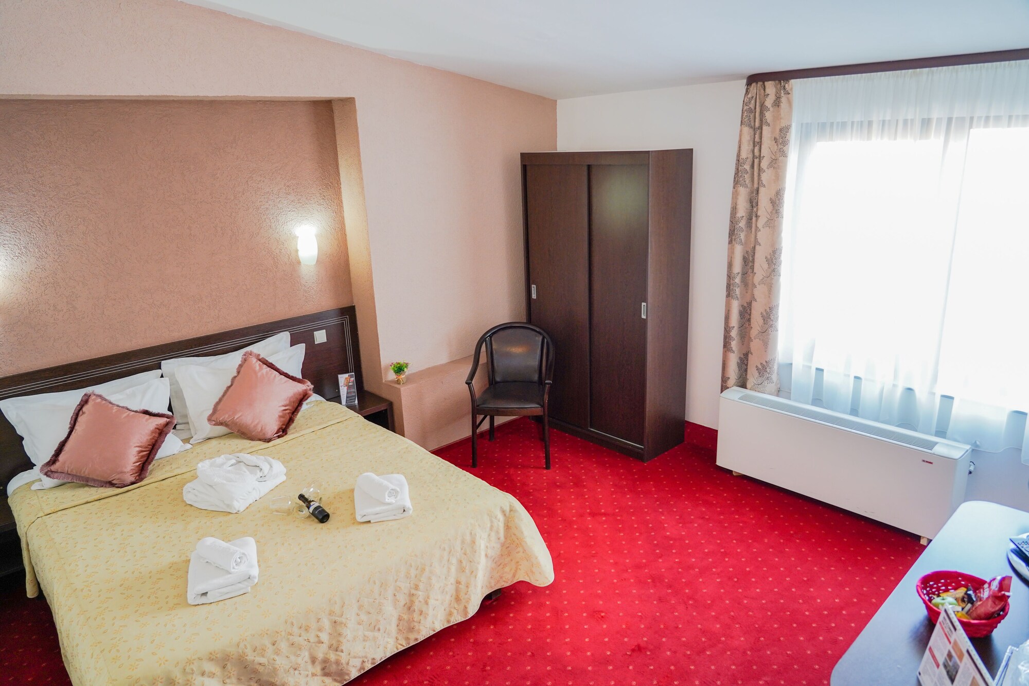 STANDARD, DOUBLE BED
