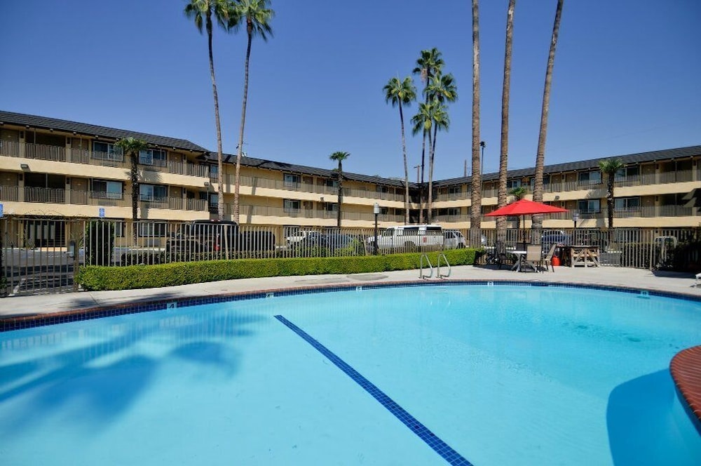 Vagabond Inn Whittier 6/53