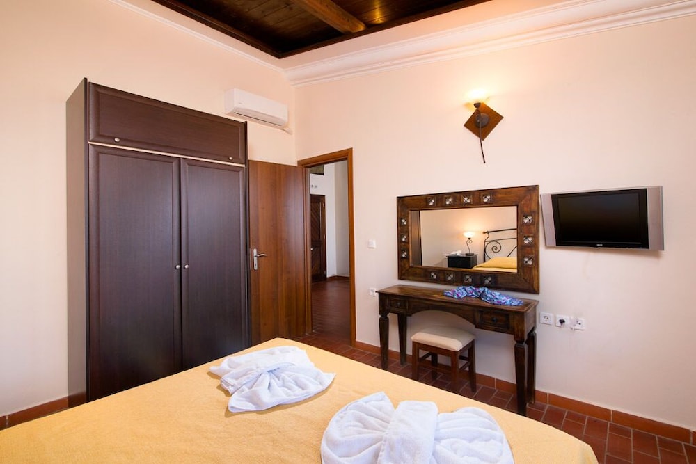 Kallisti Apartment Hotel 8/38