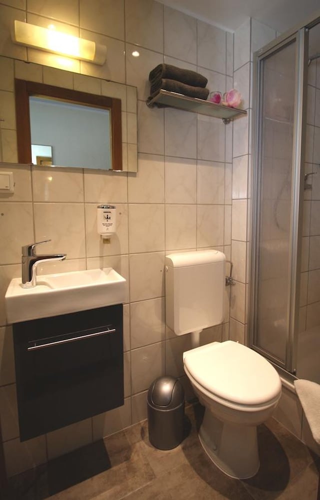 Auto-Parkhotel 15/74