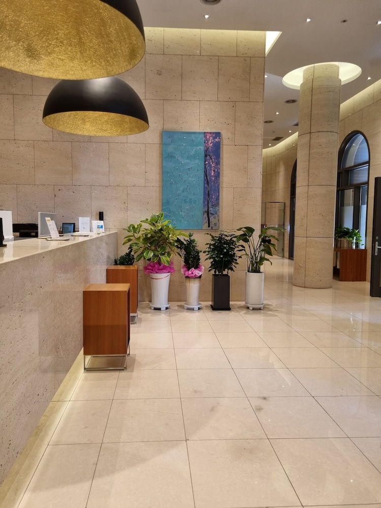 Pine Grove Hotel 15/57