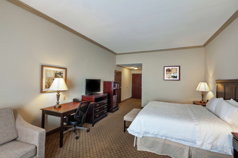 Hampton Inn Suites Galveston 15/68