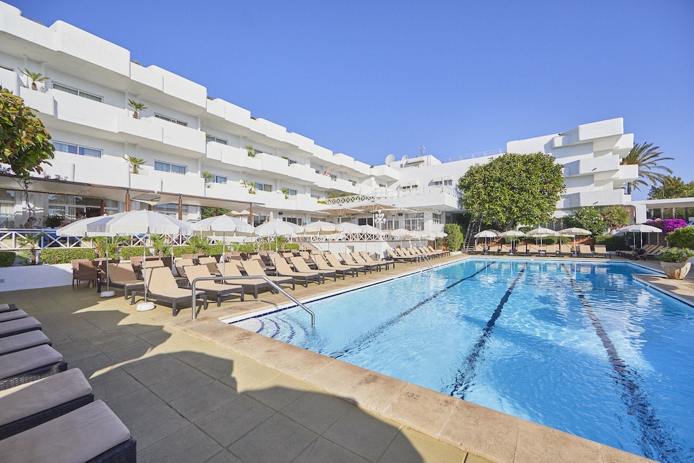 Hotel Rocamarina 64/66