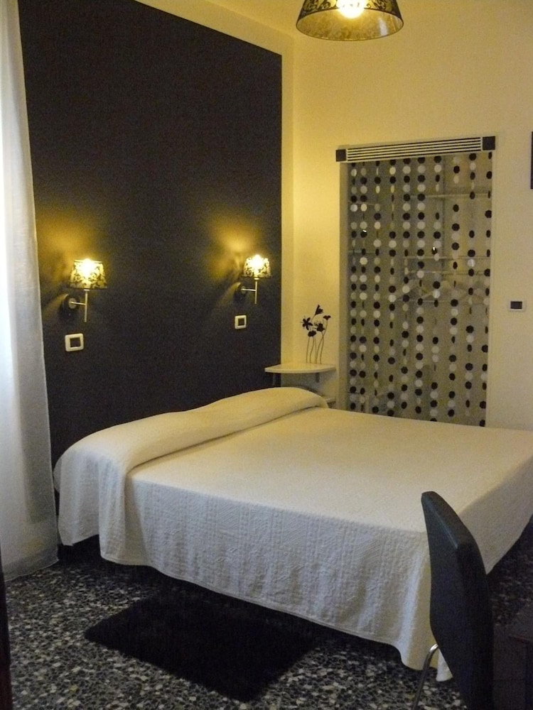 Hotel Vittoriano 5/40