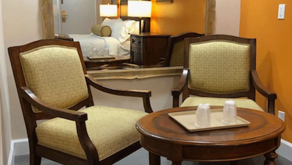 Howard Johnson by Wyndham Ridgecrest, CA 41/63