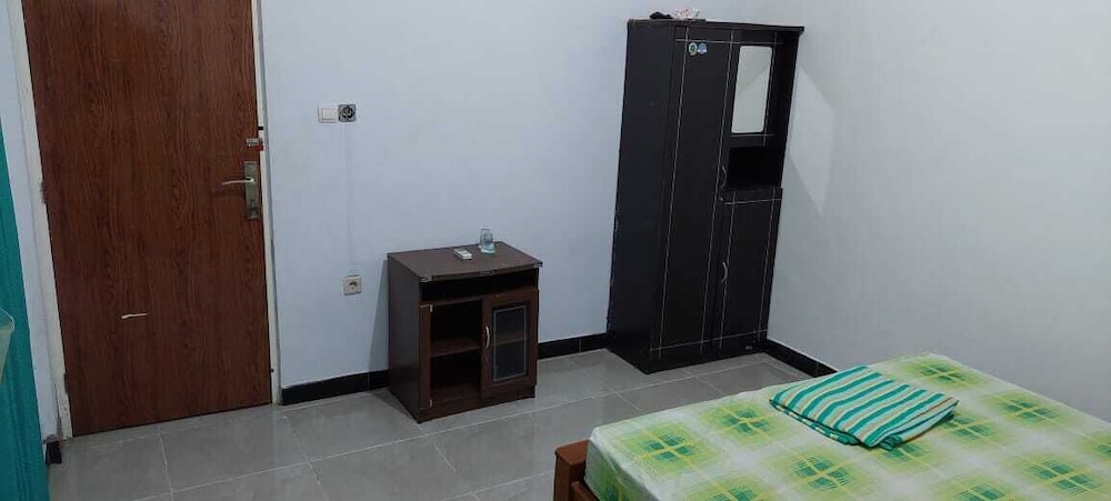 Kartika Homestay Syariah 3/17