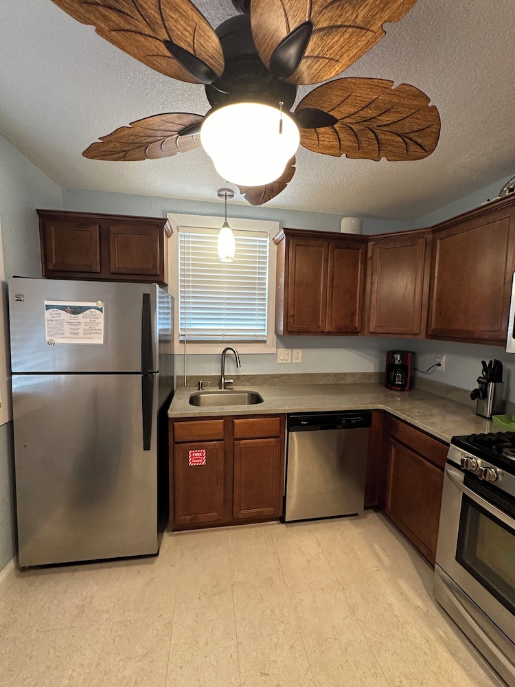 Coco Sands Beachside Cottages 50/63