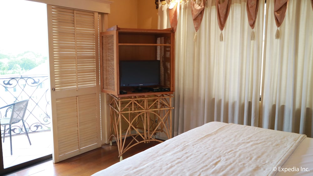 Sophia Suites Residence Hotel 34/45