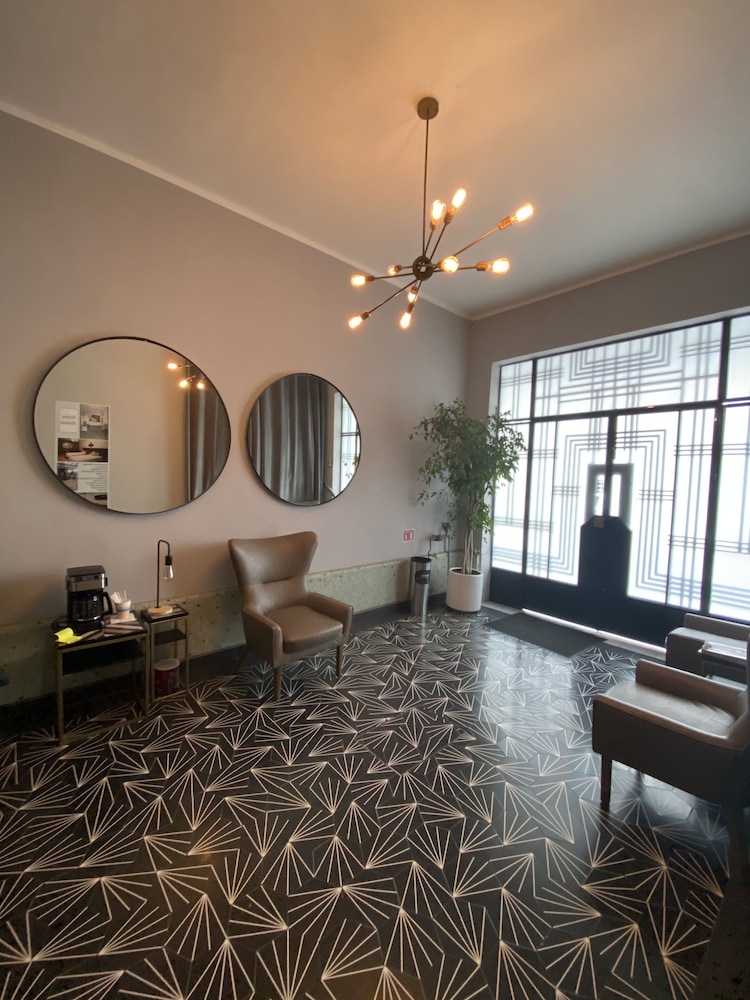 Hostal Alcazar 34/50