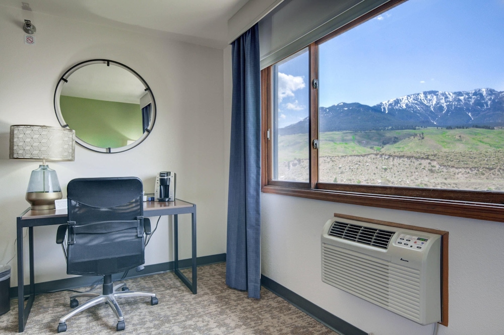 Ridgeline Hotel at Yellowstone, an Ascend Collection Hotel 34/59