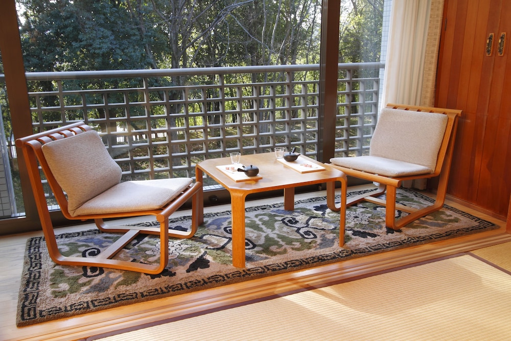Nara Hotel 36/72