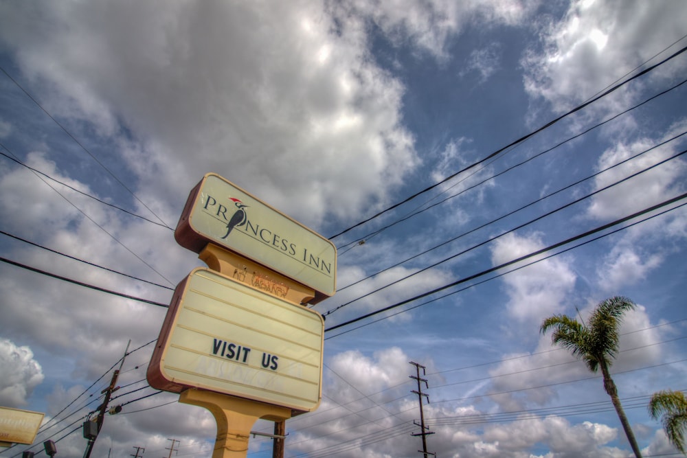 Princess Inn - Westminster / Huntington Beach 2/62
