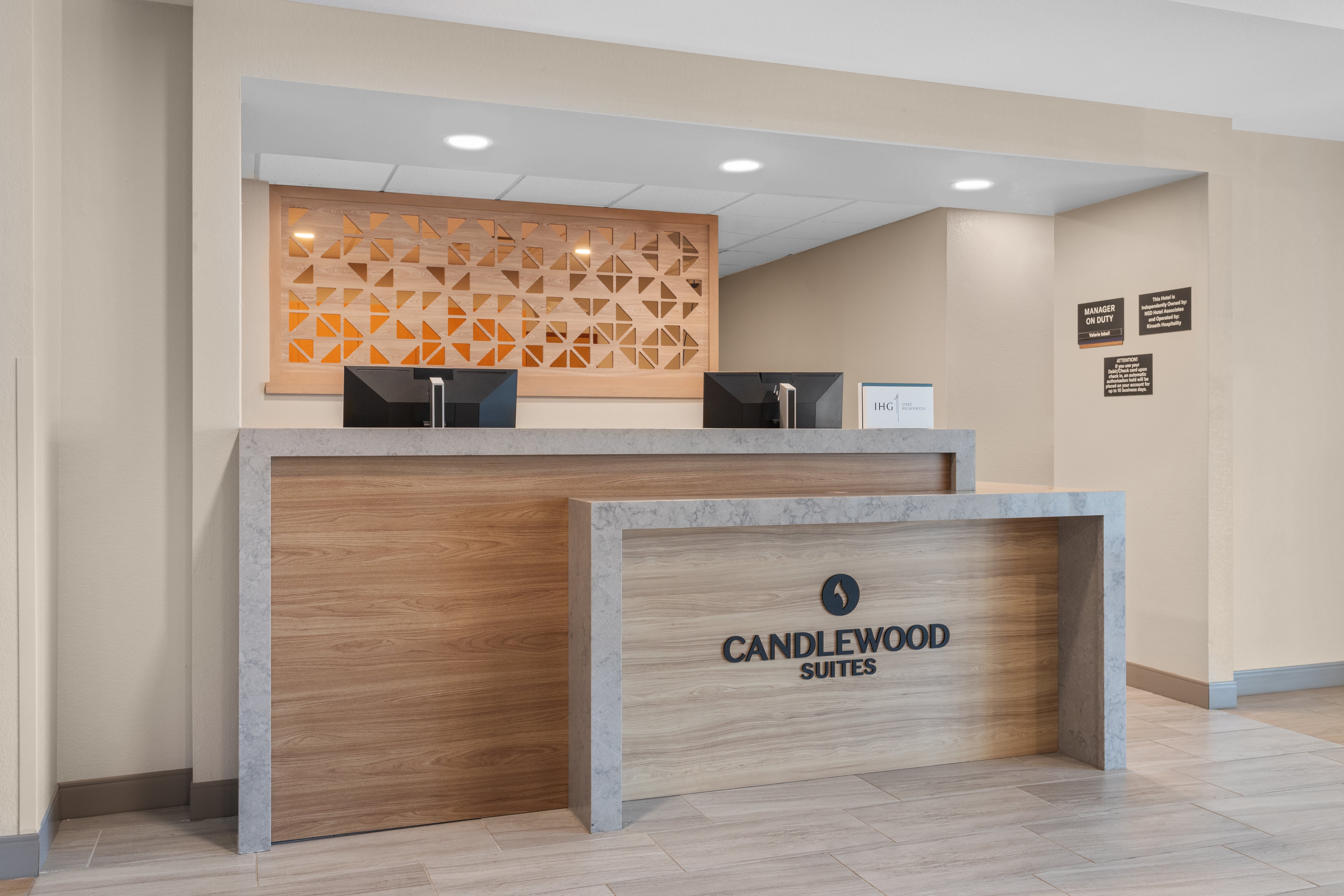 Candlewood Suites La Crosse 11/41