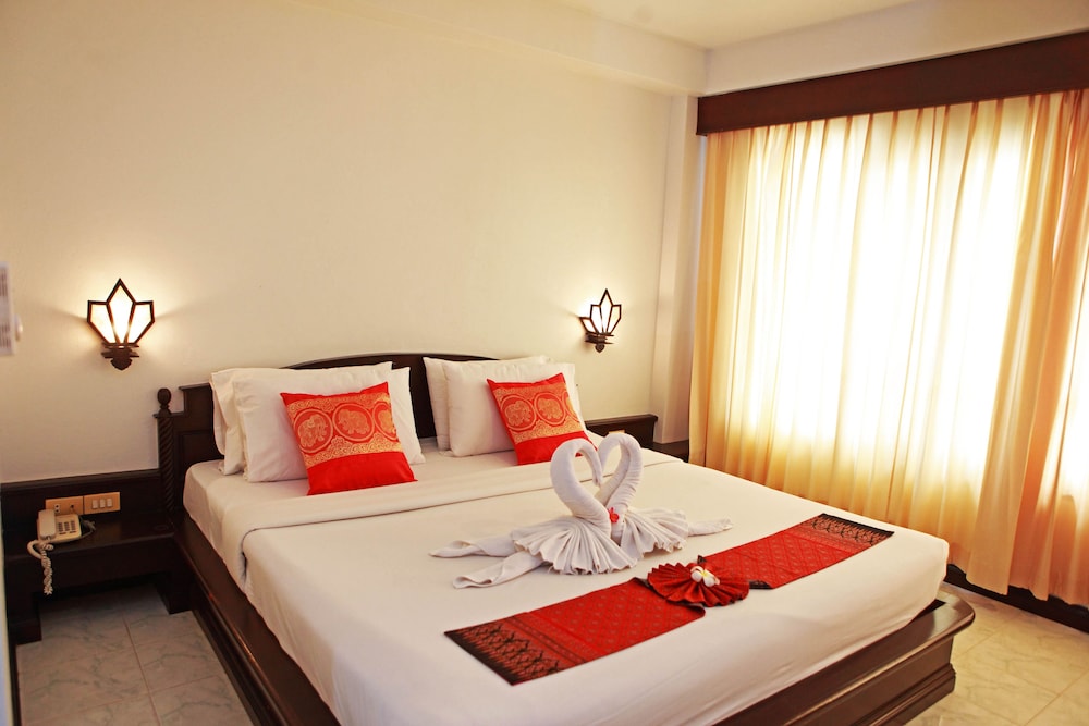 Samui First House 10/50