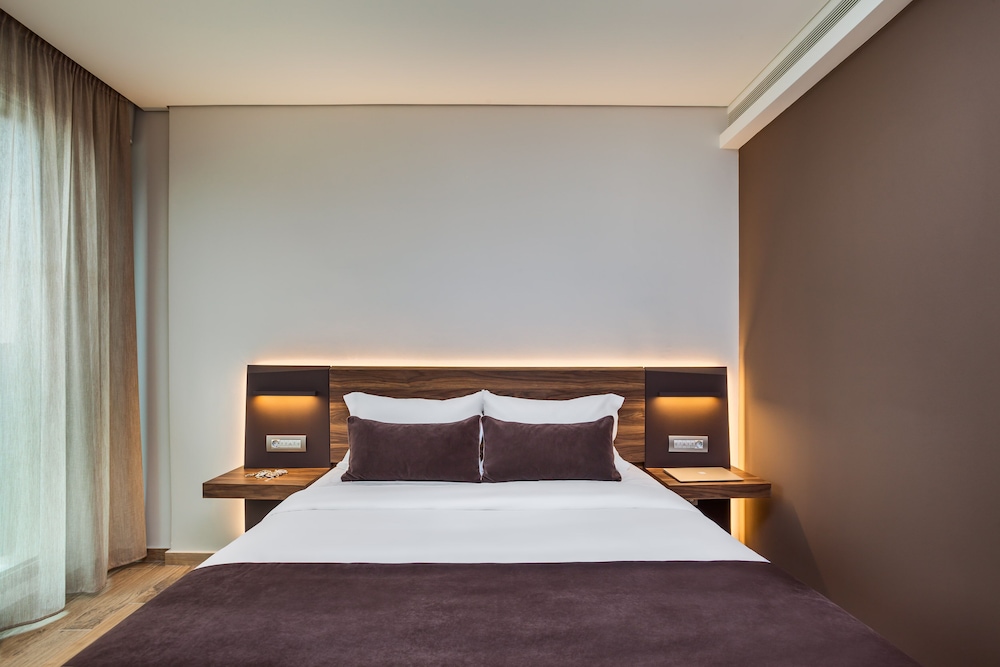 Ad Imperial Plus Hotel Thessal 8/30