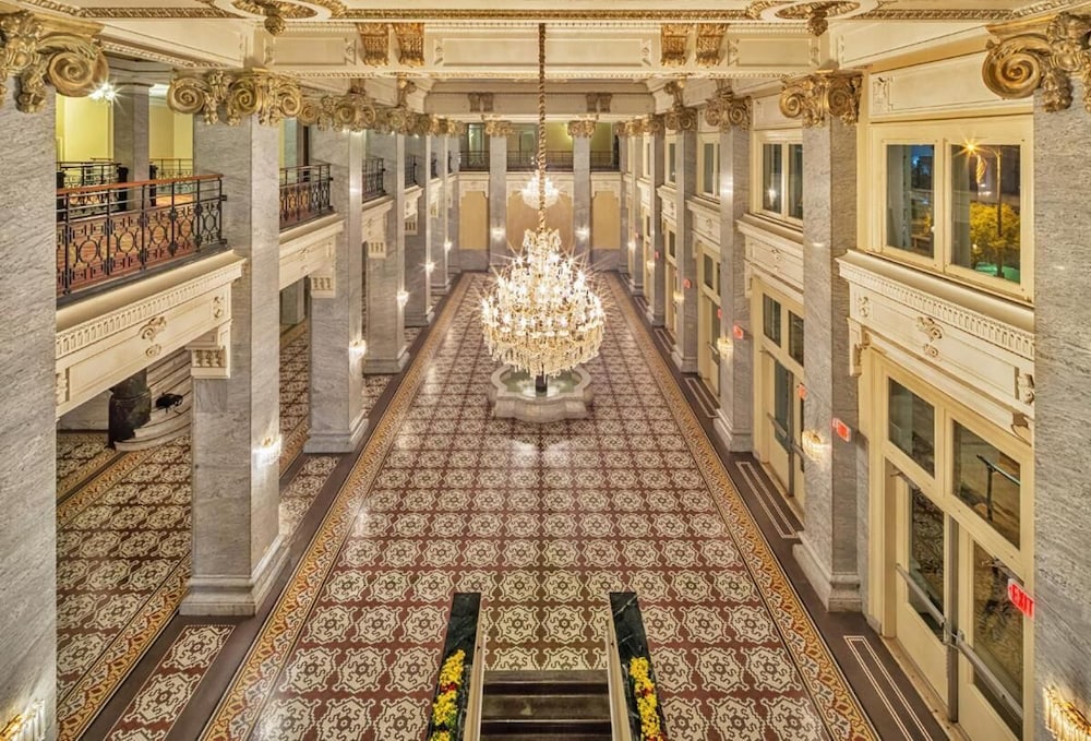 Hotel Bentley 2/50