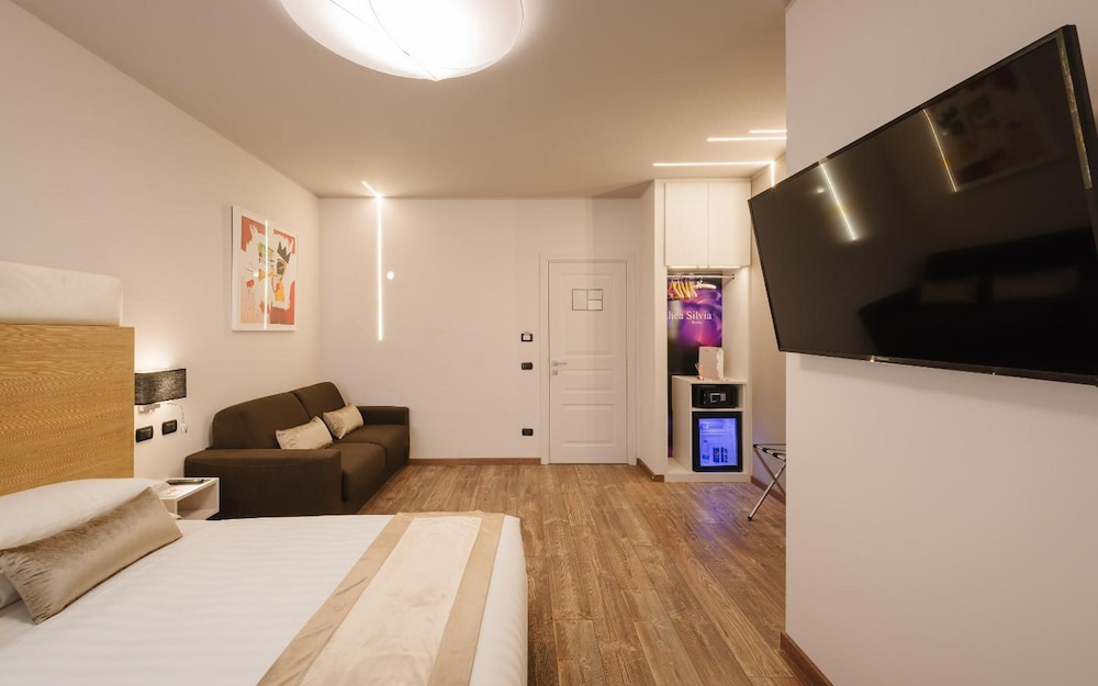 Etruska Luxury Trastevere 24/56
