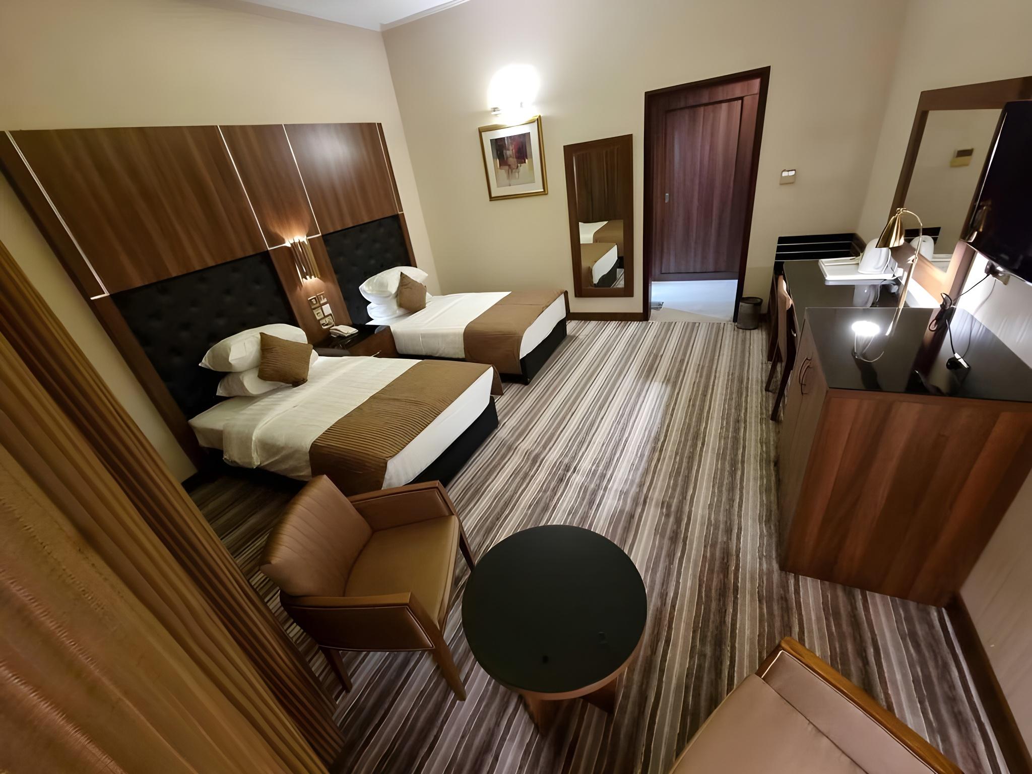 SUPERIOR, 2 QUEEN BEDS