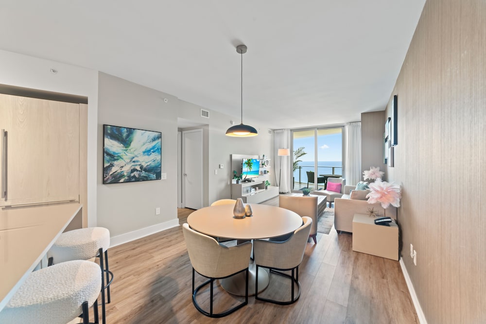 Lyfe Resort & Residences 55/66