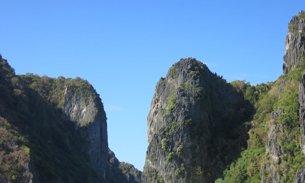 Hwan Dynasty Suite Elnido 60/65