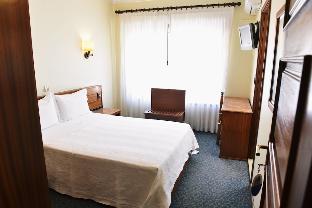 Hotel Aeroporto 17/50
