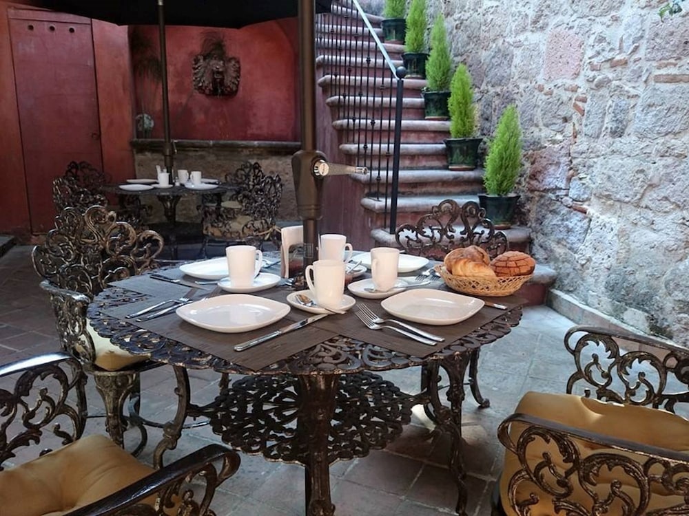 Casa Eugenia Hotel 26/30